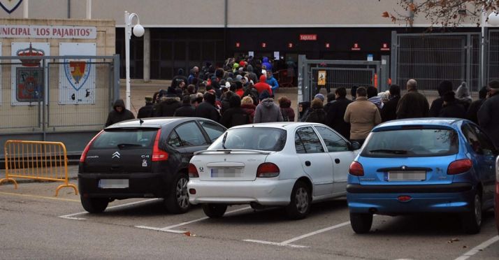 La fila, esta mañana de martes. /SN