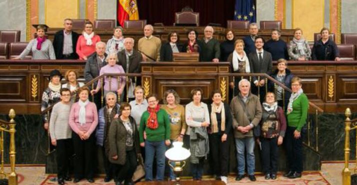 Una imagen del grupo en el Parlamento. 