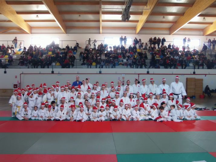 Encuentro de judokas en el polideportivo de Camaretas.