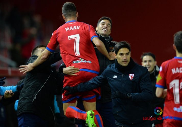 Los jugadores rojillos celebran el gol. LFP