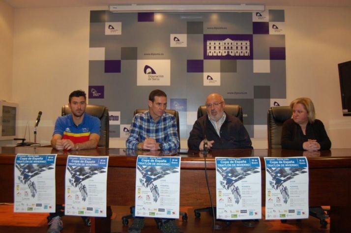 Presentación prueba de Triatlón en Diputación