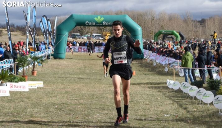 Dani Mateo, vigésimo en el Cross de Edimburgo