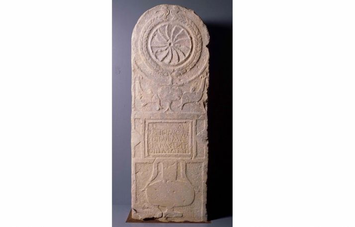 La estela de Marco Licinio Nepote. /Jta.