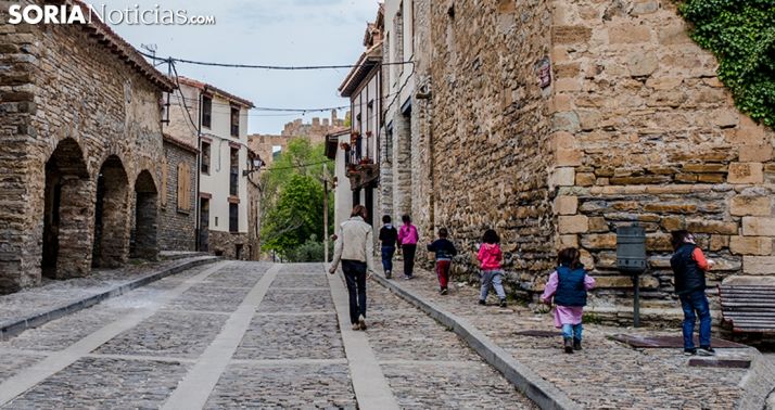 Niños de la escuela de Yanguas este curso. /SN