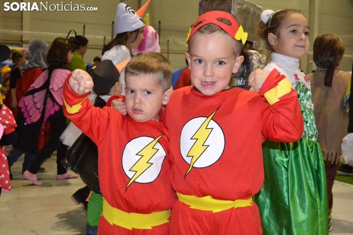Desfile del domingo de Carnaval, el momento de los niños.