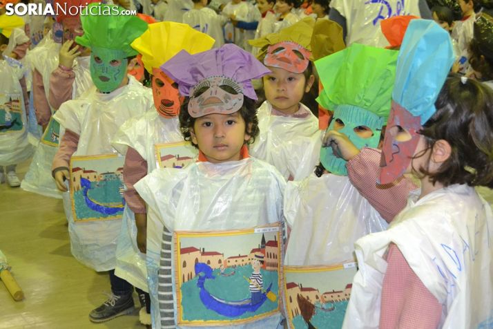 Gran Comparsa de Carnaval del CEIP Las Pedrizas.