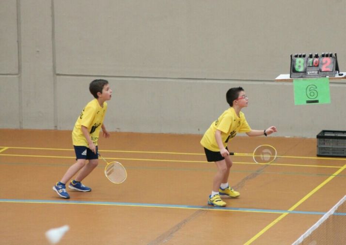 Partido del Club Valonsadero Bádminton. 