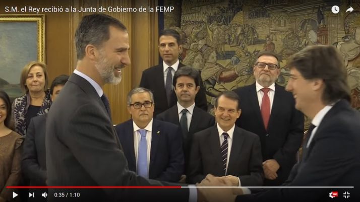 Don Felipe y Carlos Martínez este miércoles./Casa Real