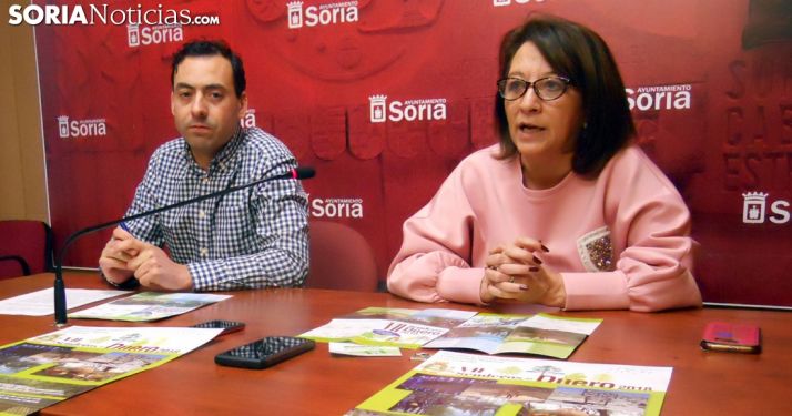 Lourdes Andrés y Fernando Baena en la presentación del ciclo este martes. /SN