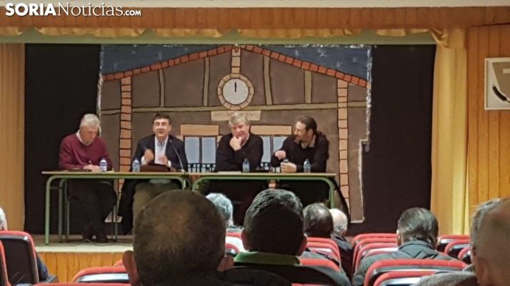 Reunión alcaldes y madereros