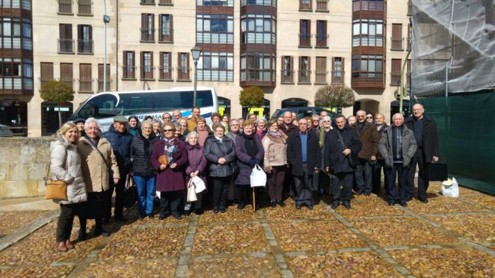 Peregrinación hacia el Monasterio de las HH Clarisas. Diócesis de Osma-Soria. 