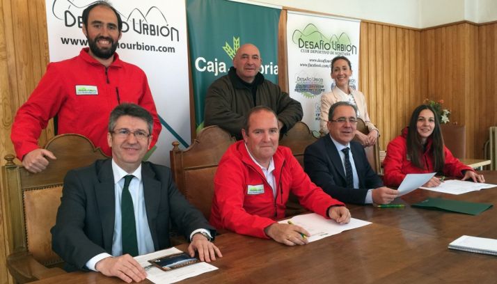 De pie, Mario Santórum, José Antonio de Miguel y Paloma Seseña. Sentados, José Ángel Moreno, Vidal Herrero y Ana Alonso. 