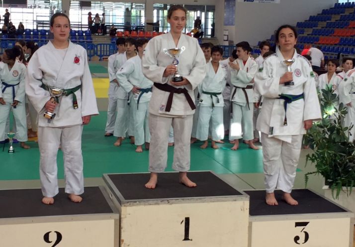 Mirian Martínez, primera en el podio.