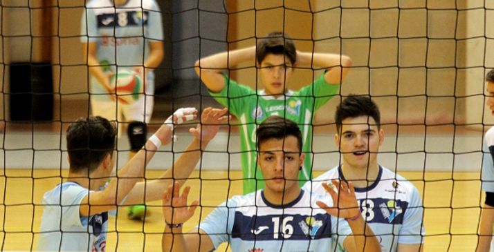 La selección regional cadete de voley se tiñe de celeste