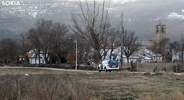 Un todoterreno de la Guardia Civil en Valdeavellano durante la búsqueda. /SN