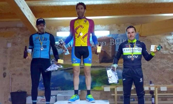 Catalina, a la derecha, en el podio. 