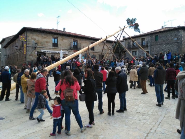 Galería: la Pingada del Mayo en Molinos