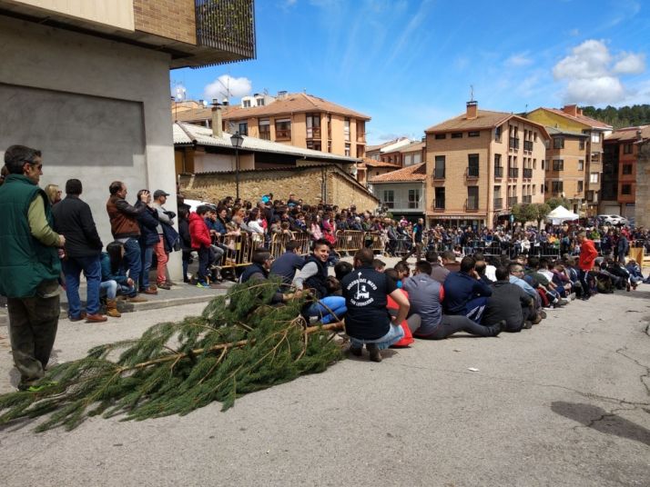 Galería: la Pingada del Mayo en San Leonardo