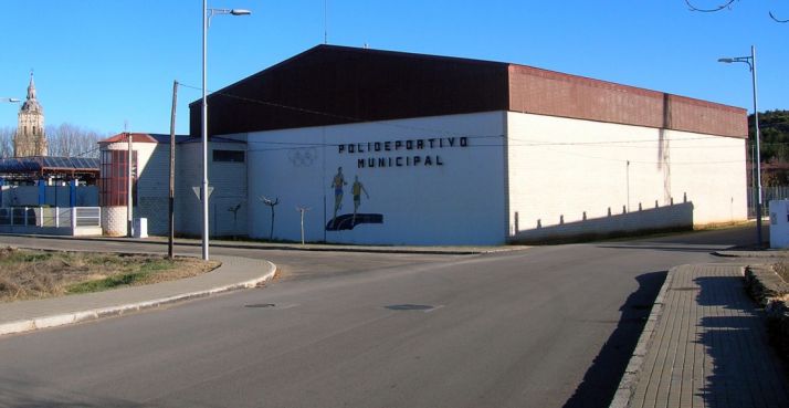 Las instalaciones del polideportivo y piscina climatizada. 