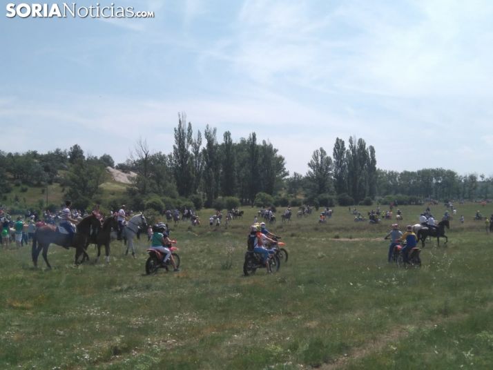 Motorista a la fuga durante el Jueves La Saca