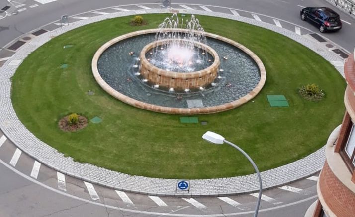 Cs promueve que las luces de la fuente del Espolón vayan acordes con la luz solar