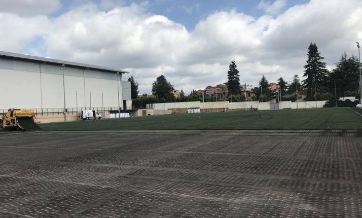 El San Andrés lucirá césped nuevo muy pronto