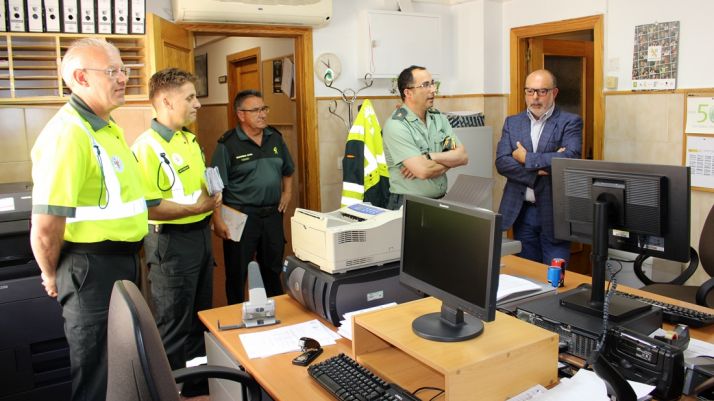 Latorre (dcha.), junto al coronel Andrés Velarde. /SdG