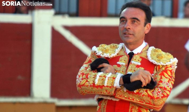 Ponce, tras desorejar al primero de su lote. /SN