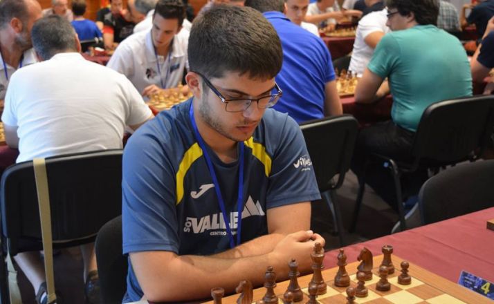 El adejdrecista adnamantino en una partida. /aquienlasierra.es