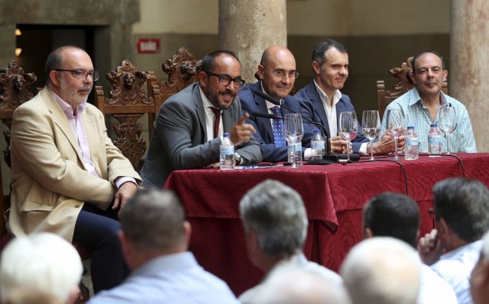 Encuentro de Casas Regionales. Wifredo García. 