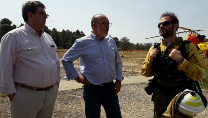 Jaquotot (izda.), junto a Latorre en la base de la BRIF en Lubia. /Subdeleg.