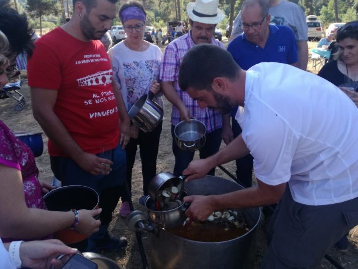 Vinuesa despide sus fiestas con la tradicional caldereta