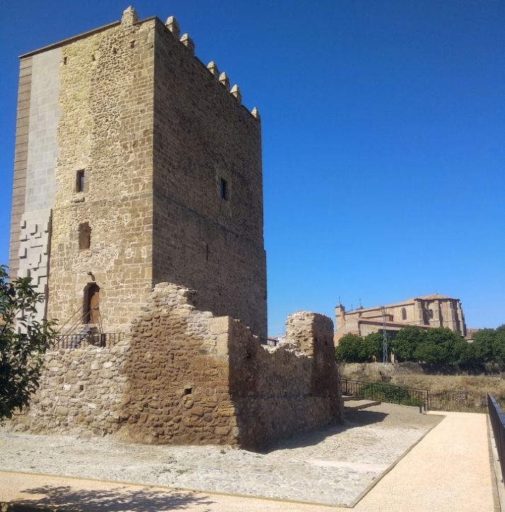 El torreón y el entorno en el que se ha intervenido. /Ayto Agreda