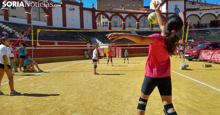 Comienza el torneo de Voley Plaza 2018