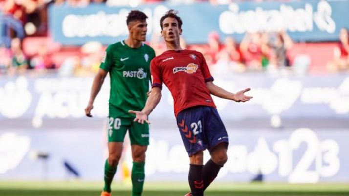 Íñigo Pérez, jugador de Osasuna, se enfrenta a su exequipo, el CD Numancia. LaLIGA