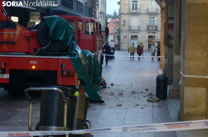 Los elementos de fachada desprendidos. /SN