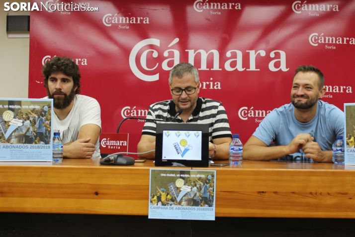 Manuel Sevillano, Alfredo Cabrerizo y Manu Salvador, en la Cámara de Comercio. 