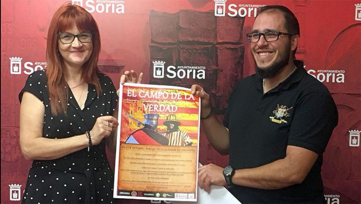 Ana Calvo y Óscar Lafuente en la presentación de la jornada. /Ayto.