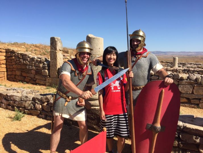 Yibing Cao, la china más conocida de España, de visita en Numancia