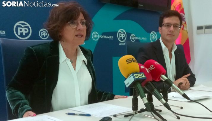 Marimar Angulo y Tomás Cabezón este lunes en rueda informativa. /SN