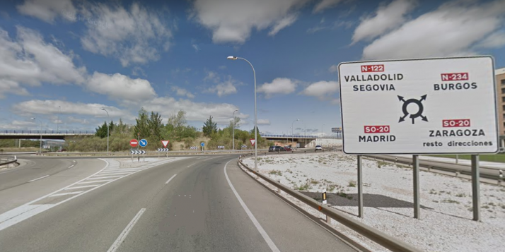 Herido un joven de 28 años en un accidente en la rotonda del Caballo Blanco