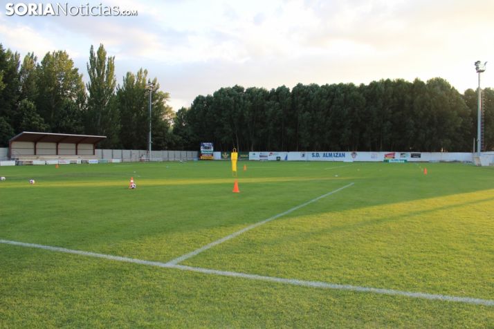Estadio de La Arboleda de Almazán. SN