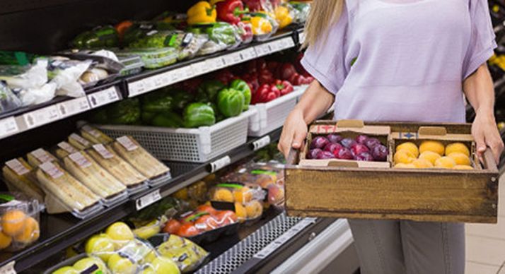 Un convenio entre Junta y tres distribudoras comerciales favorecerá la apertura de tiendas en los pueblos