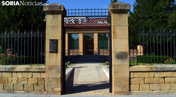 Entrada al patio del Museo Numantino. /SN
