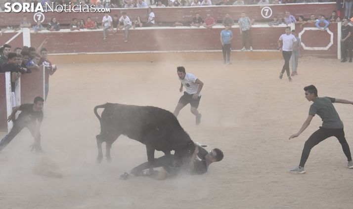 GALERÍA: Tarde de vaquillas, sustos y revolcones