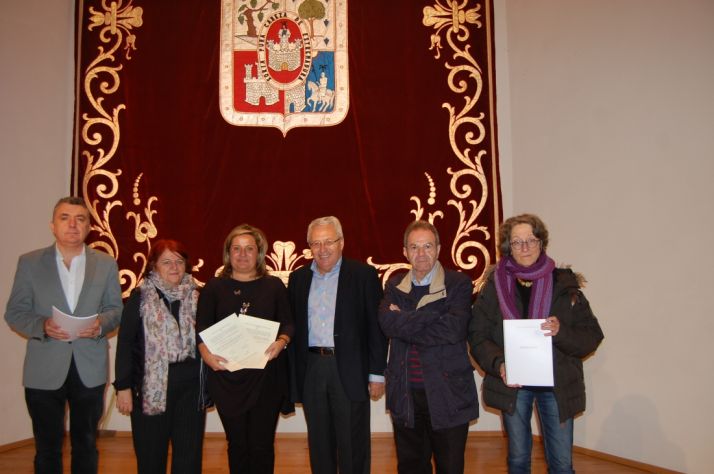 Hugo Francisco Rivella e Isabel María Reyes Elena, ganadores de los premios Leonor y Gerardo Diego de poesía