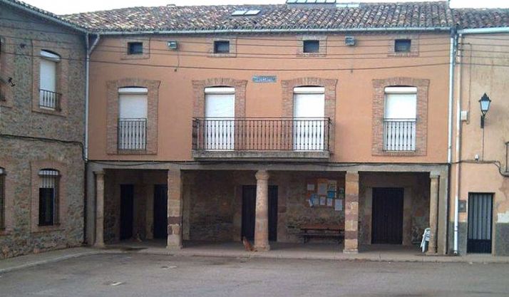 Imagen de la fachada del ayuntamiento noviercano. 