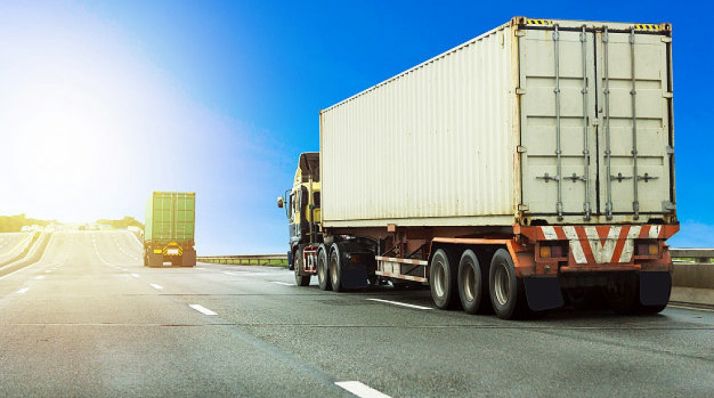 Los transportistas, contra la obligación de circular con sus vehículos por autopistas