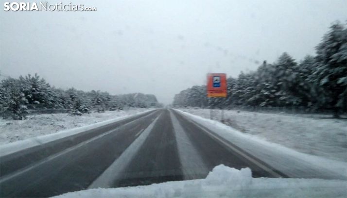 Una imagen de la calzada esta mañana poco antes de laso 08:00 h. /SN