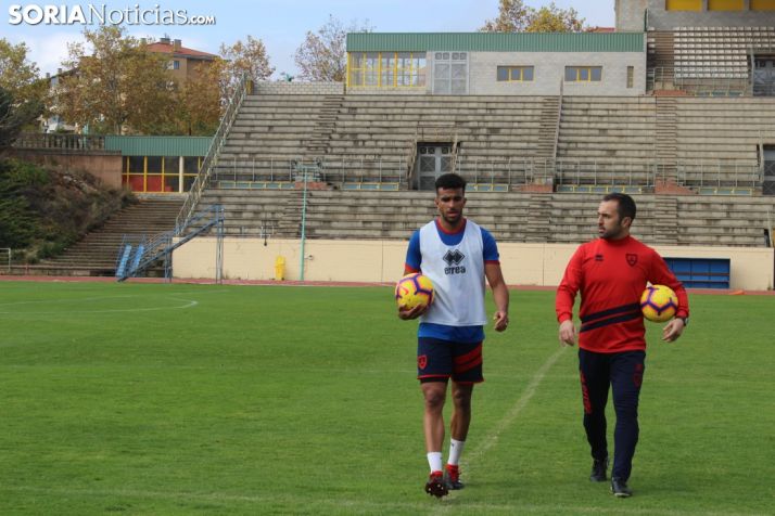 Derik Osede realizó su primera sesión con el Numancia en el Anexo de Los Pajaritos. SN